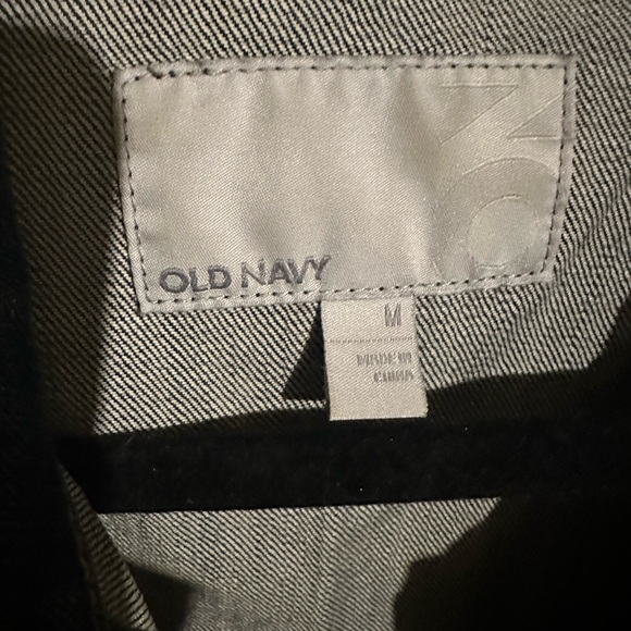 Old Navy blue Jean jacket size junior medium excellent condition - Picture 2 of 3